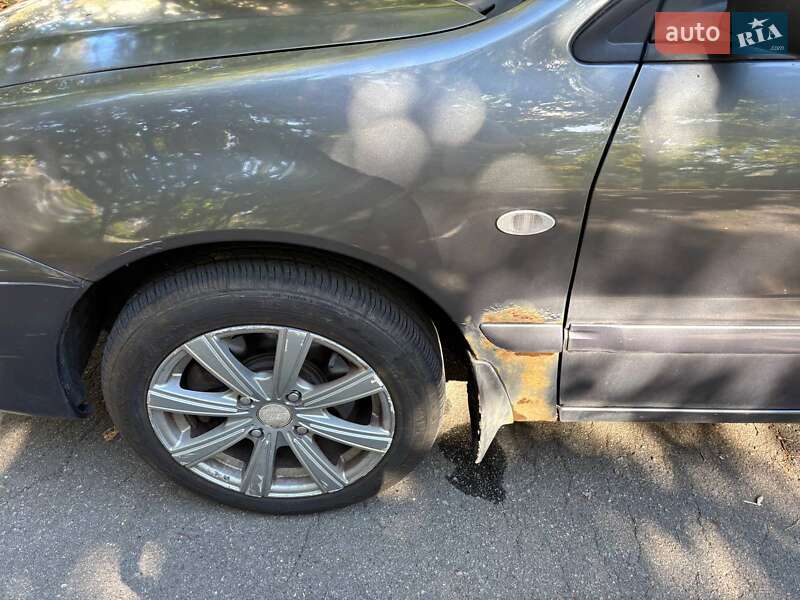 Седан Mitsubishi Lancer 2006 в Киеве