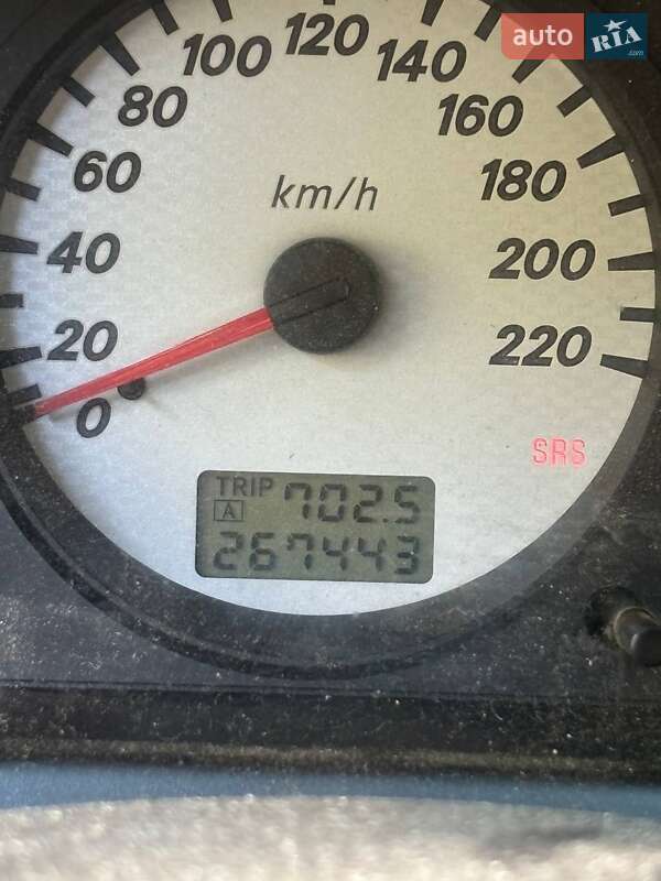 Седан Mitsubishi Lancer 2006 в Киеве