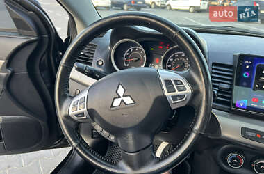 Седан Mitsubishi Lancer 2015 в 