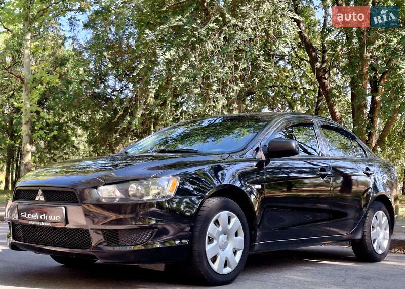 Седан Mitsubishi Lancer 2011 в 