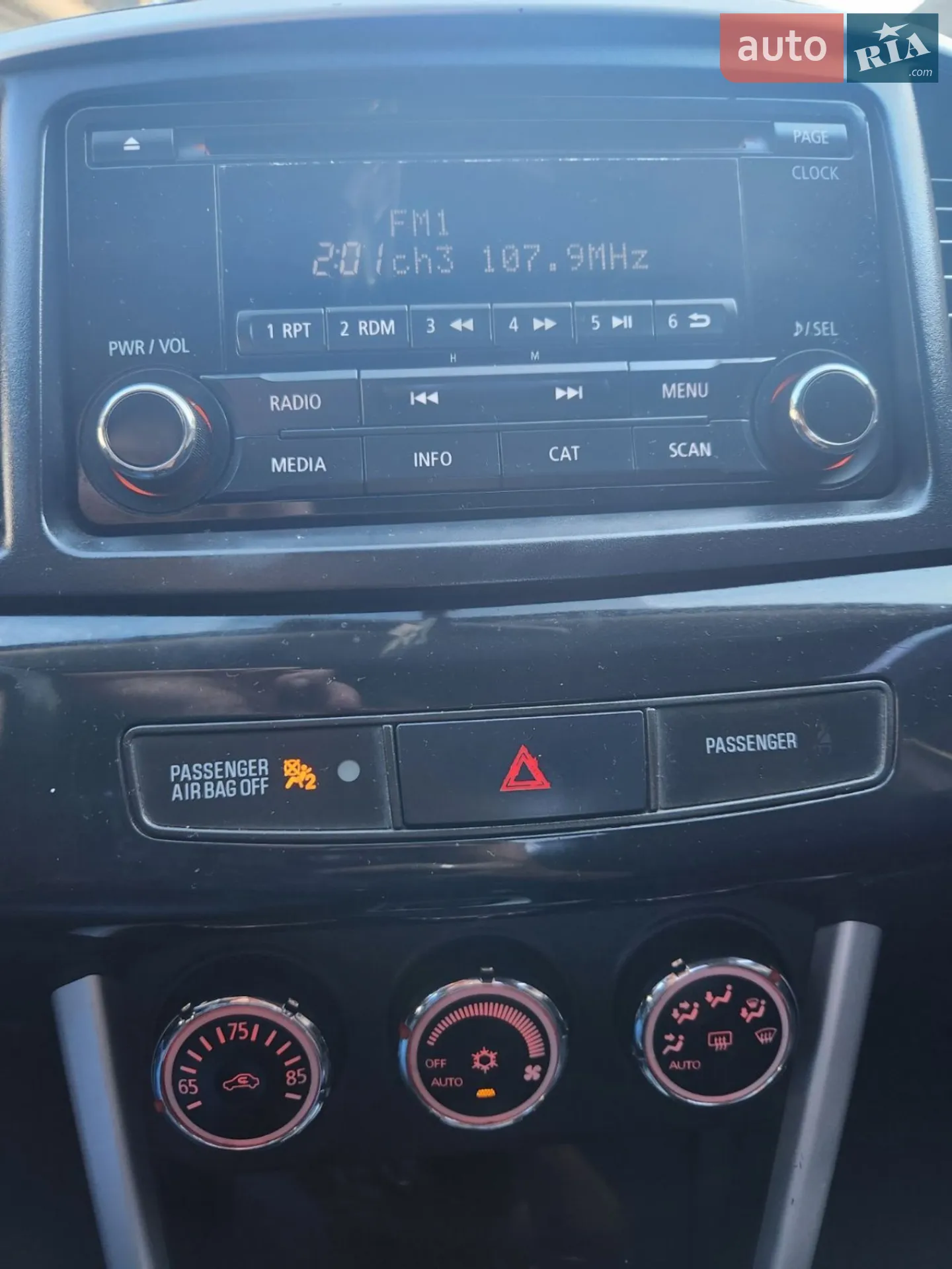 2016 Mitsubishi Lancer - мініатюра 15