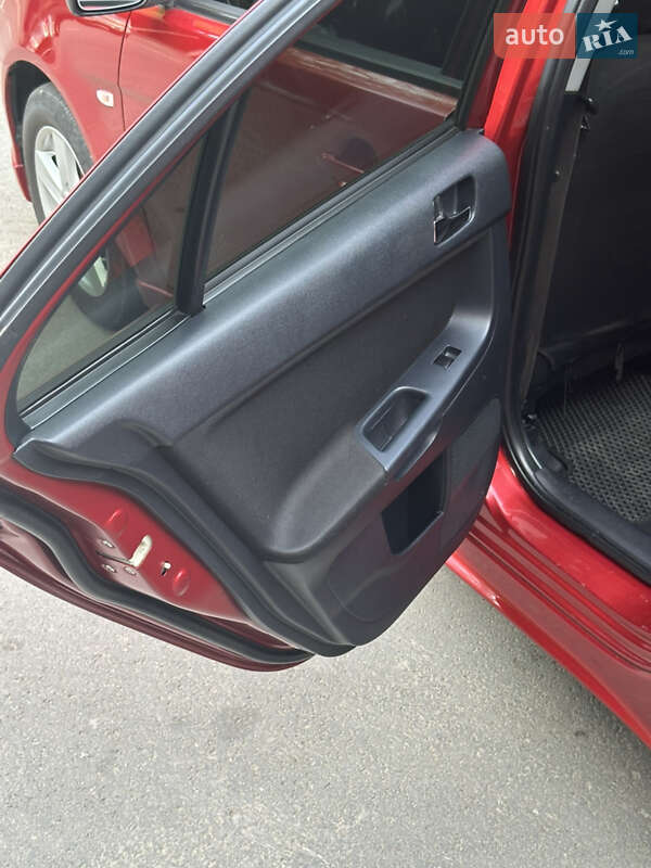 Седан Mitsubishi Lancer 2008 в Ужгороде