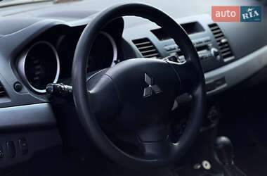 Седан Mitsubishi Lancer 2009 в 