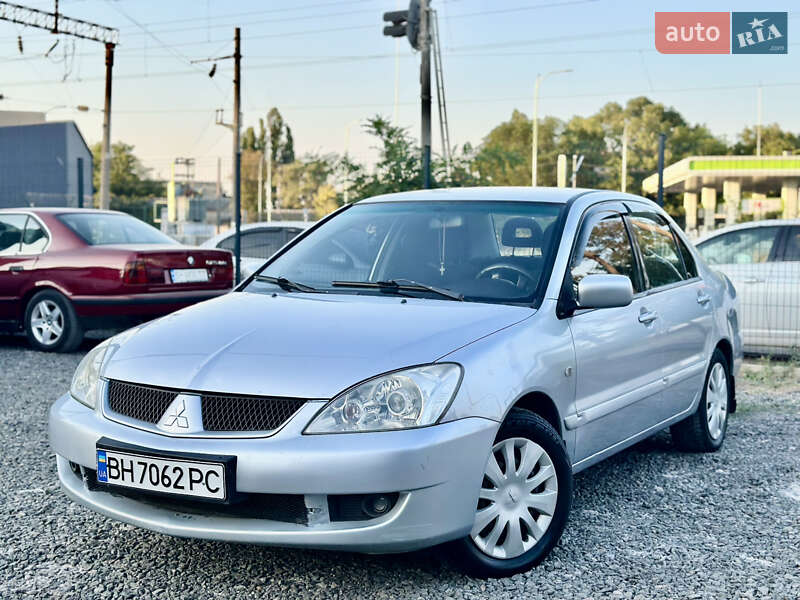 Седан Mitsubishi Lancer 2005 в Одессе