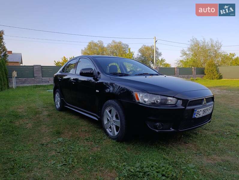 Хэтчбек Mitsubishi Lancer 2008 в Жовкве