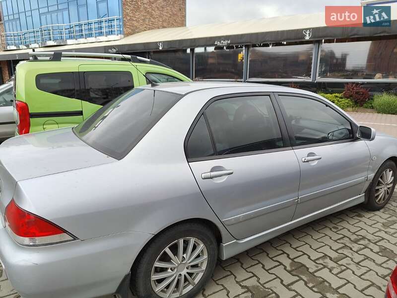 Седан Mitsubishi Lancer 2007 в Вишневому фото 4 Седан Mitsubishi Lancer 2007 в Вишневому