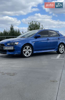 Хэтчбек Mitsubishi Lancer 2011 в 