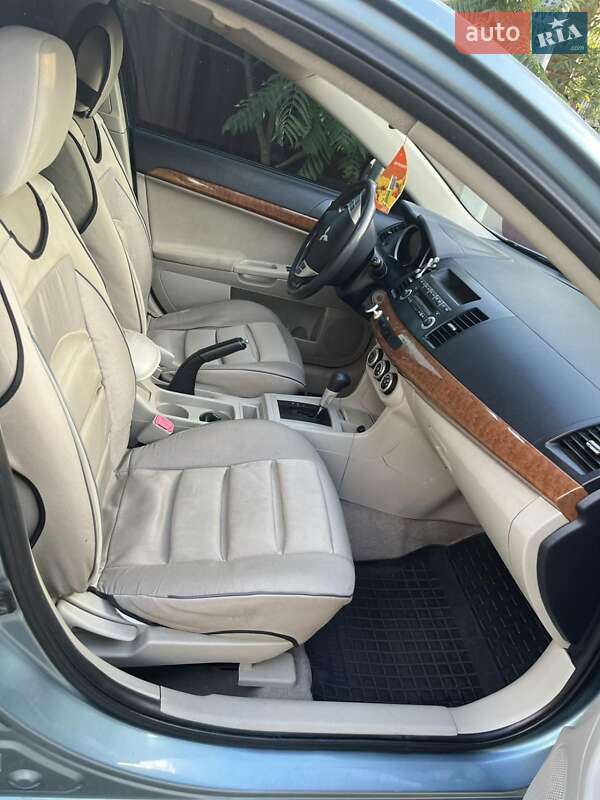 Седан Mitsubishi Lancer 2008 в Киеве