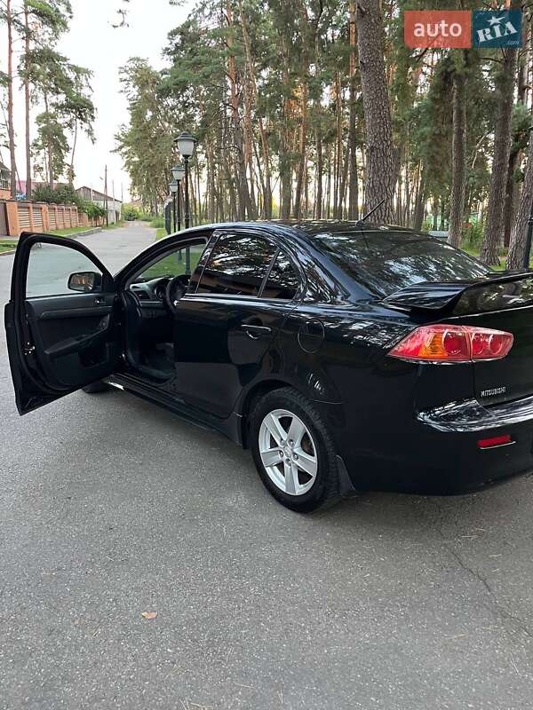 Седан Mitsubishi Lancer 2007 в Чернигове