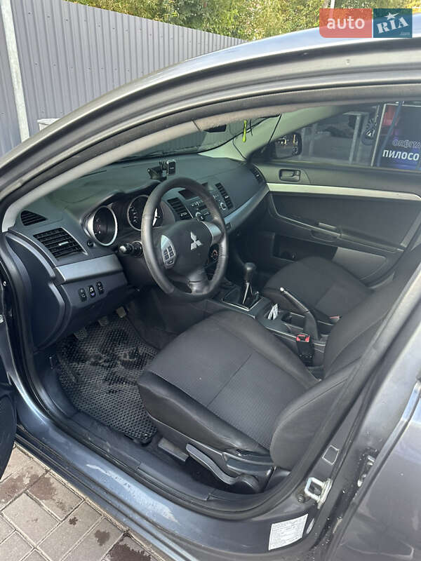 Седан Mitsubishi Lancer 2011 в Дніпрі
