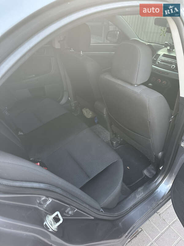 Седан Mitsubishi Lancer 2011 в Дніпрі