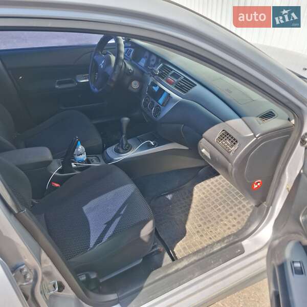 Седан Mitsubishi Lancer 2008 в Днепре