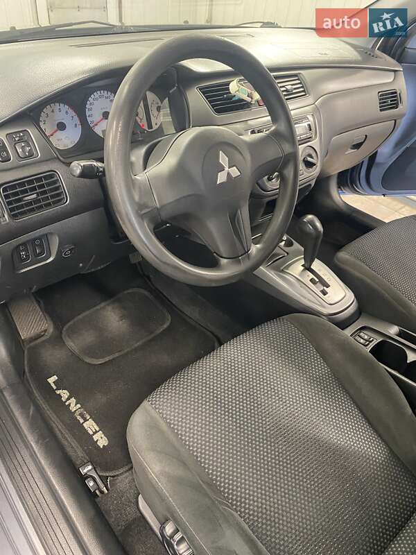 Седан Mitsubishi Lancer 2008 в Киеве