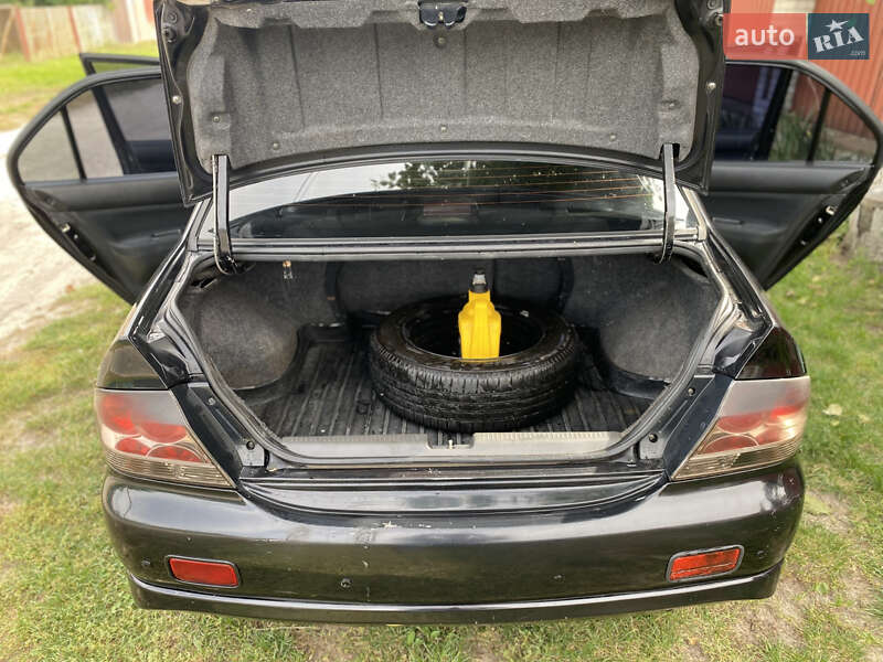 Седан Mitsubishi Lancer 2006 в Барышевке
