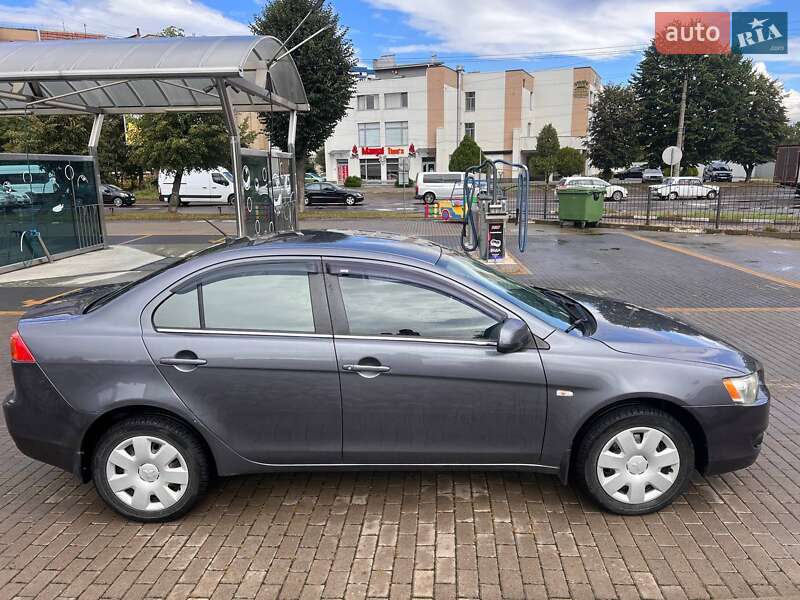 Седан Mitsubishi Lancer 2008 в Ивано-Франковске