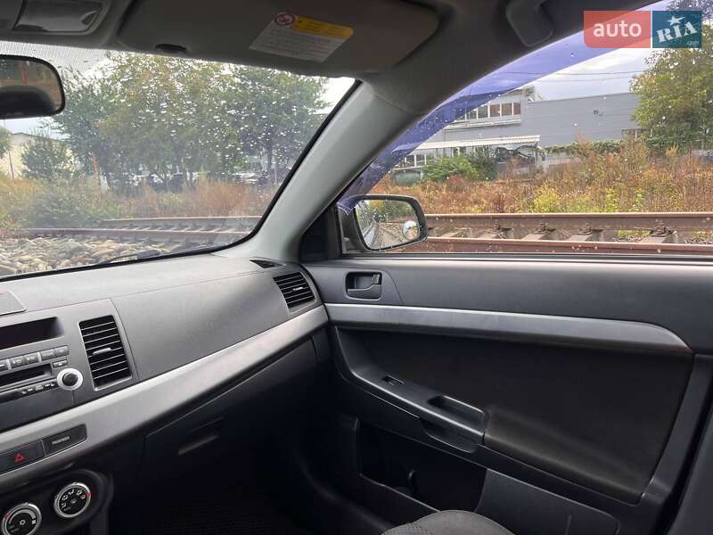 Седан Mitsubishi Lancer 2008 в Ивано-Франковске