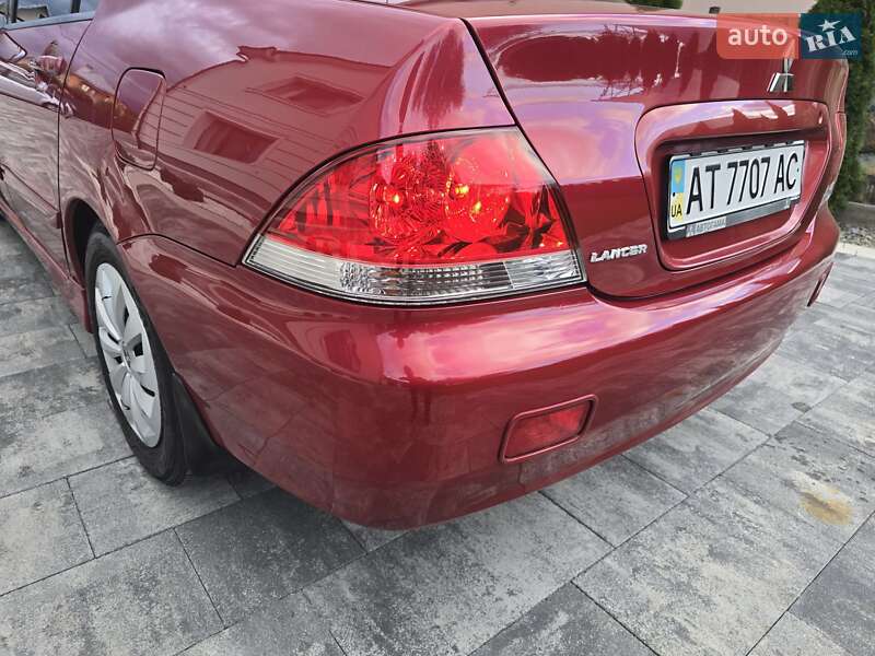 Седан Mitsubishi Lancer 2005 в Ивано-Франковске