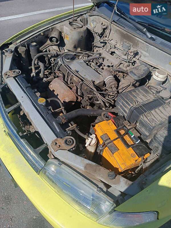 Седан Mitsubishi Lancer 1996 в Кременчуці