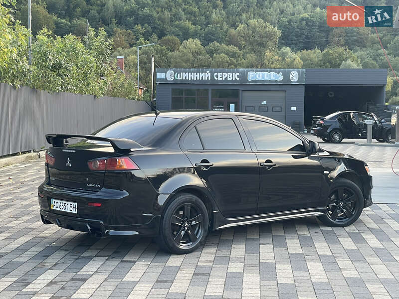 Седан Mitsubishi Lancer 2008 в Сваляве