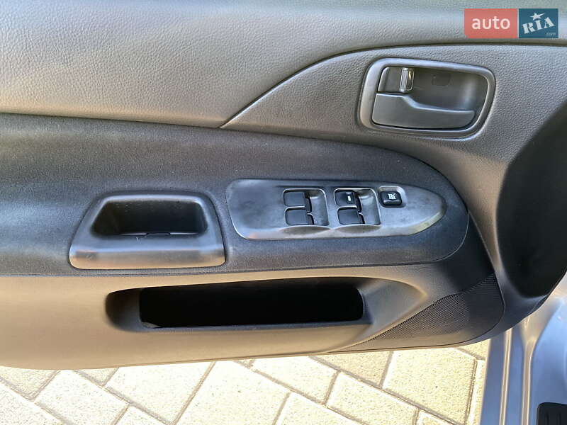 Седан Mitsubishi Lancer 2008 в Дніпрі