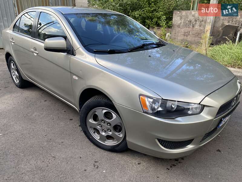 Седан Mitsubishi Lancer 2008 в Львове