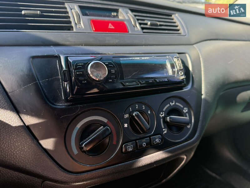 Седан Mitsubishi Lancer 2006 в Одессе