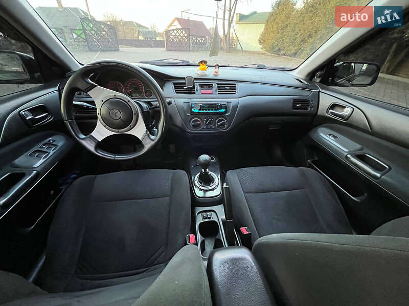Седан Mitsubishi Lancer 2005 в Ирпене