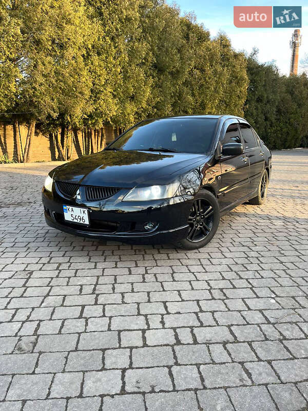 Седан Mitsubishi Lancer 2005 в Ирпене