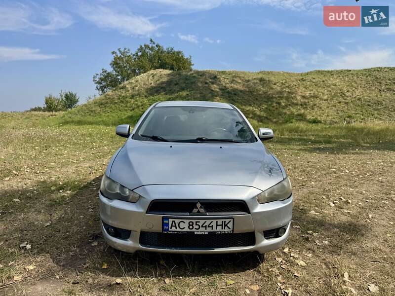 Седан Mitsubishi Lancer 2008 в Луцке