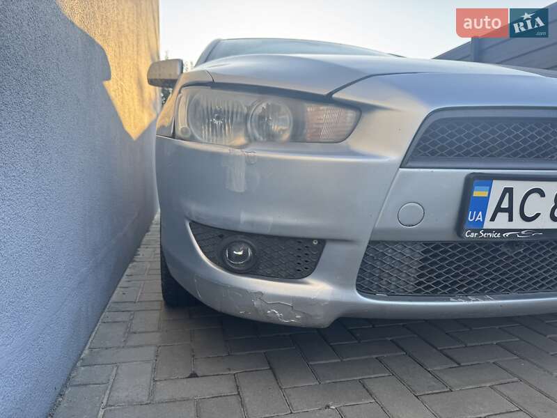Седан Mitsubishi Lancer 2008 в Луцке