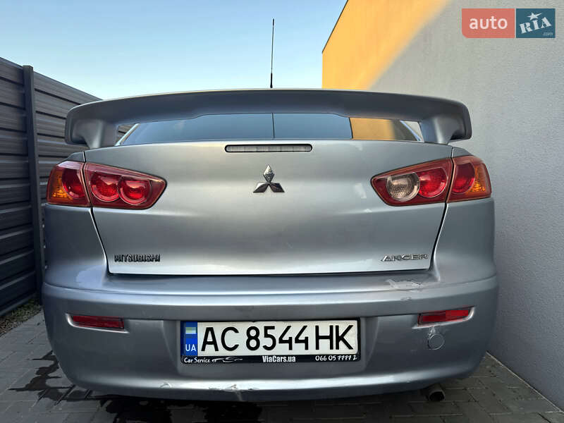 Седан Mitsubishi Lancer 2008 в Луцке