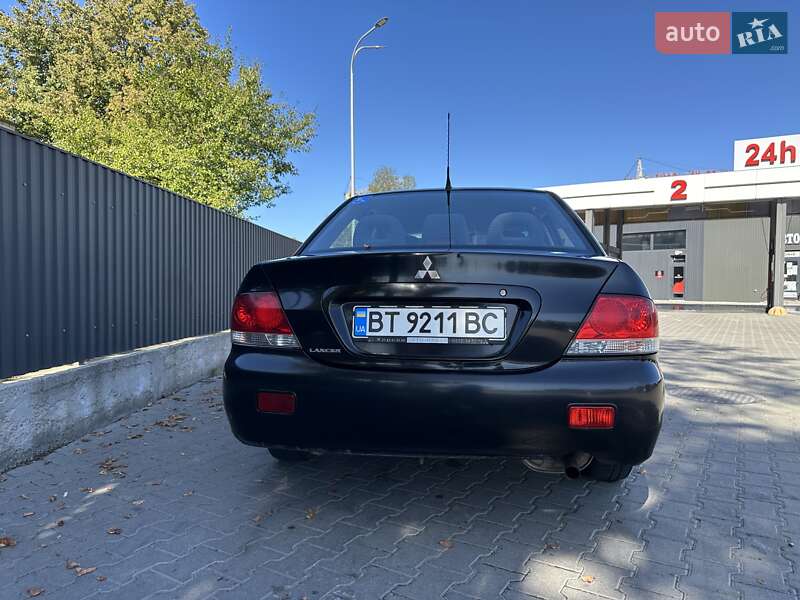 Седан Mitsubishi Lancer 2004 в Львові