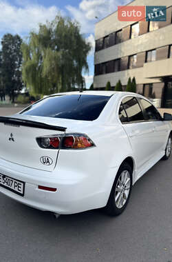 Седан Mitsubishi Lancer 2015 в 