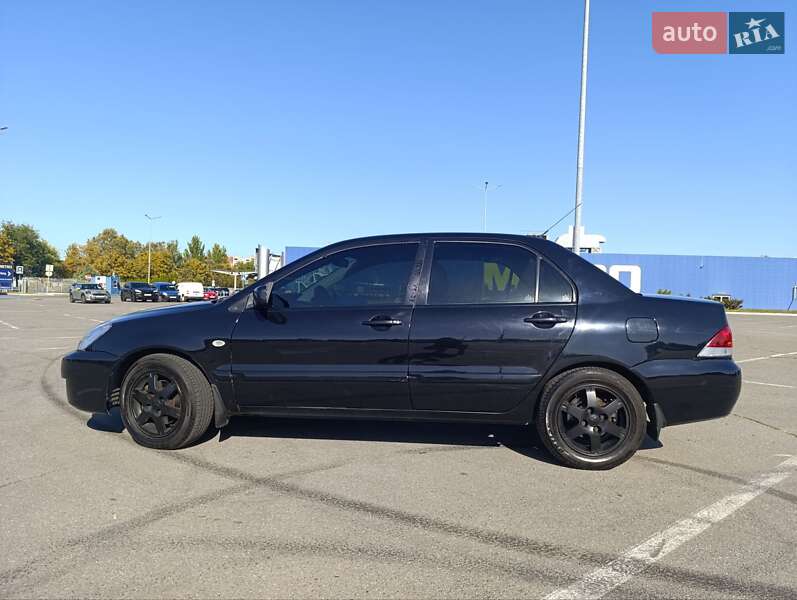 Седан Mitsubishi Lancer 2009 в Днепре