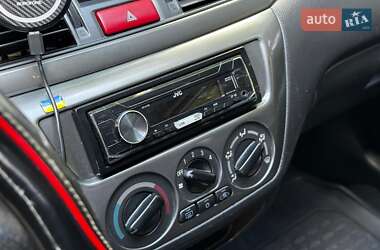 Седан Mitsubishi Lancer 2005 в 
