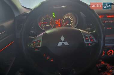 Хэтчбек Mitsubishi Lancer 2010 в 