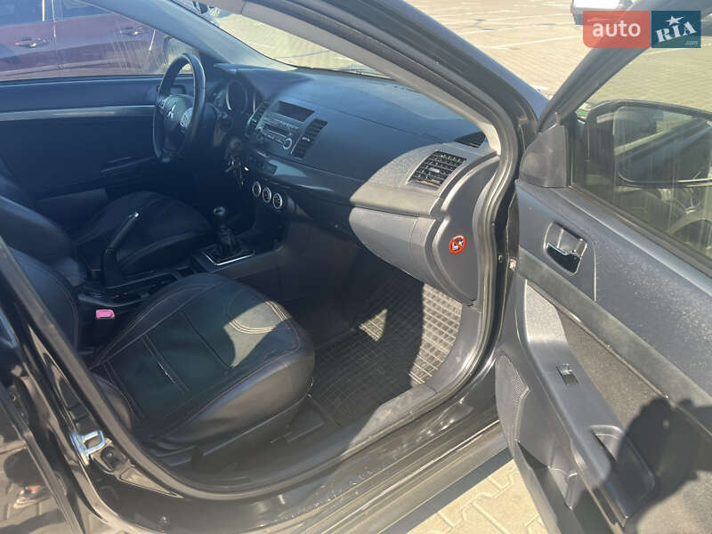 Седан Mitsubishi Lancer 2007 в Киеве