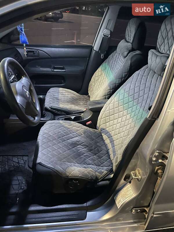 Седан Mitsubishi Lancer 2008 в Киеве