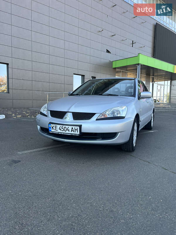Седан Mitsubishi Lancer 2005 в Кривом Роге