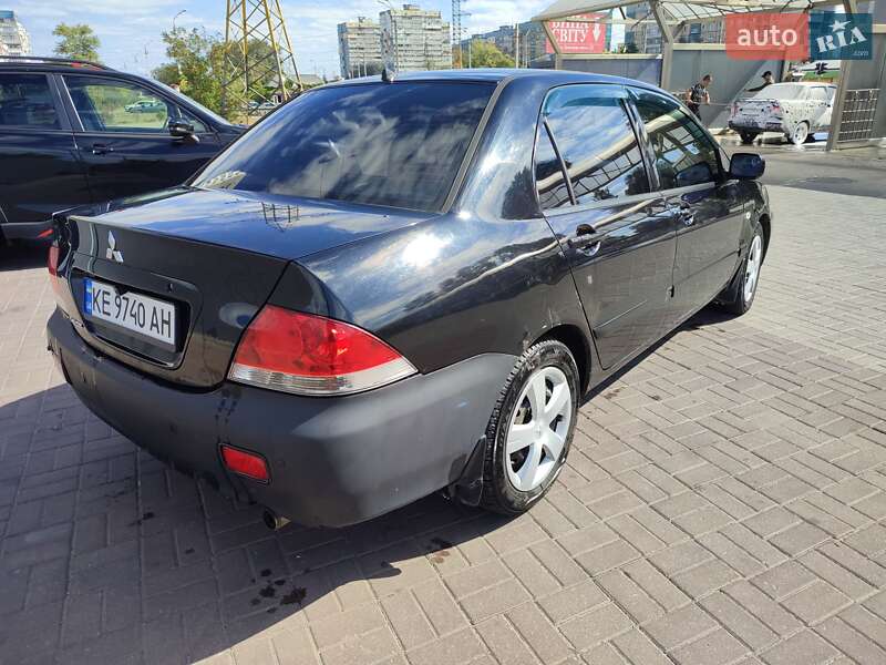 Седан Mitsubishi Lancer 2006 в Днепре