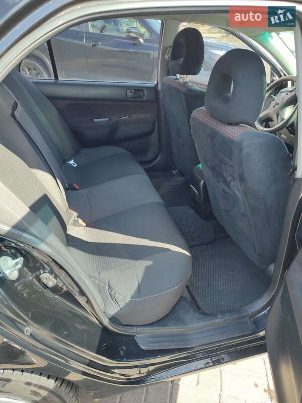 Седан Mitsubishi Lancer 2006 в Днепре