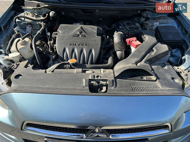 Седан Mitsubishi Lancer 2008 в Одессе