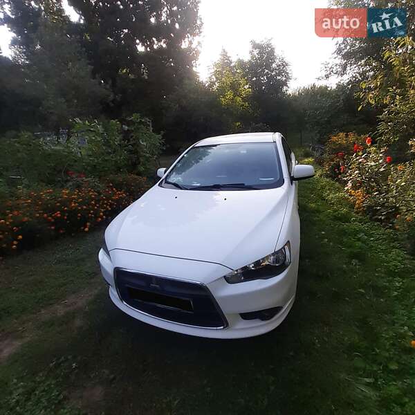 Седан Mitsubishi Lancer 2013 в Броварах