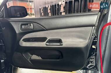 Седан Mitsubishi Lancer 2005 в 