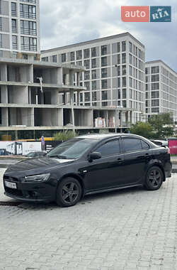 Хэтчбек Mitsubishi Lancer 2012 в 