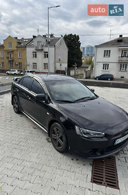 Хэтчбек Mitsubishi Lancer 2012 в 