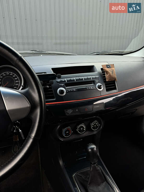 Хэтчбек Mitsubishi Lancer 2012 в Львове фото 33 Хэтчбек Mitsubishi Lancer 2012 в Львове