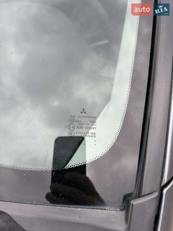 Седан Mitsubishi Lancer 2009 в Киеве