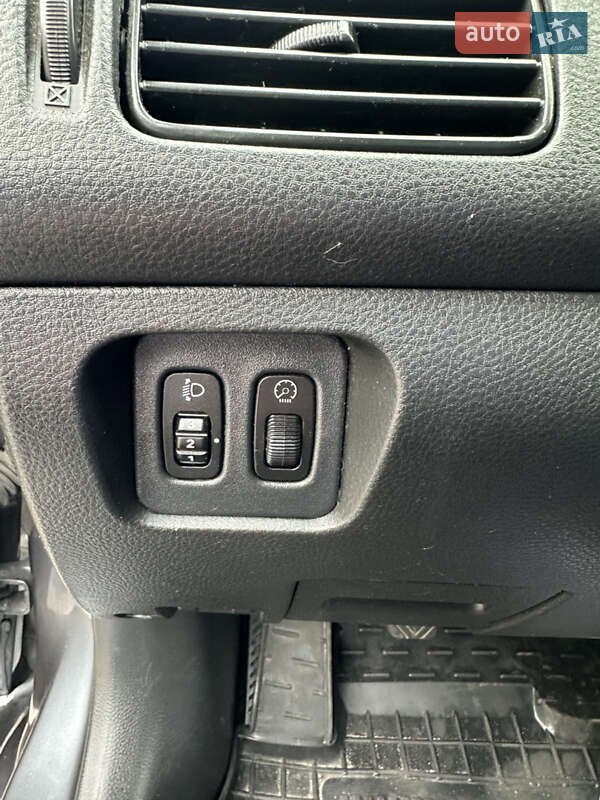 Седан Mitsubishi Lancer 2009 в Киеве