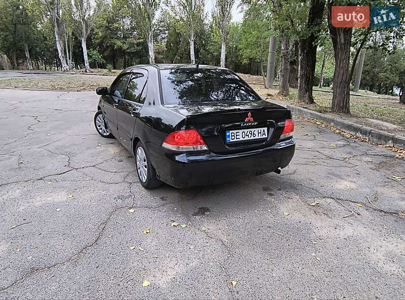 Седан Mitsubishi Lancer 2005 в Николаеве